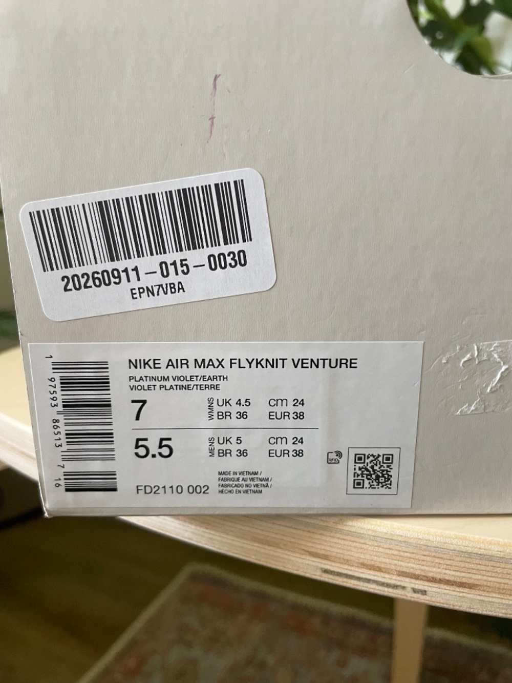Nike Air Max Flyknit Venture Platinum Violet Women's Size 7 - Picture 8 of 8